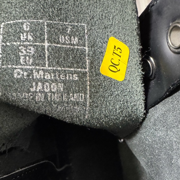 Dr. Martens Jadon Blk Leather Platform Lace-Up Boots with Yellow Stitching Sz. 7 - Picture 15 of 15